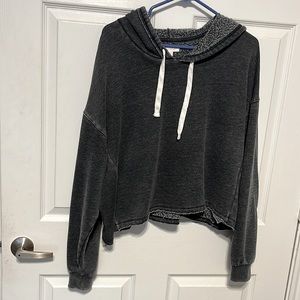 Slightly worn - crop top, sweater